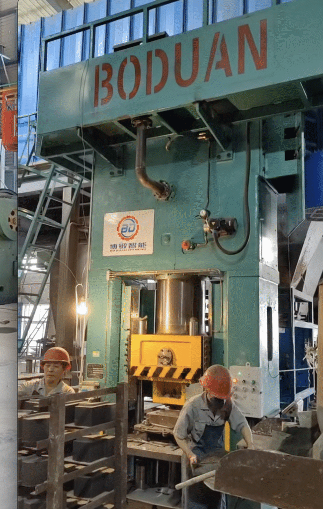 Refractory screw press machine